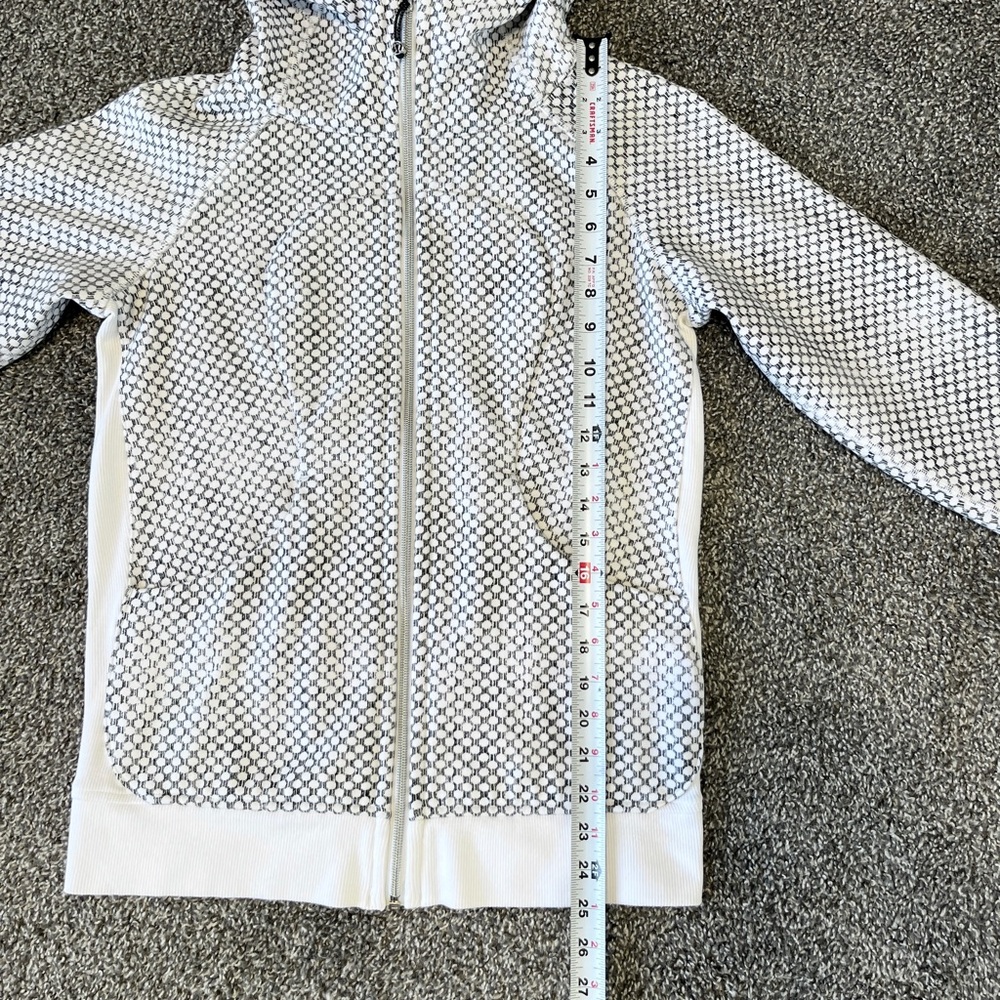 Lululemon Athletica Scuba Hoodie Size 8 - Picture 9 of 9
